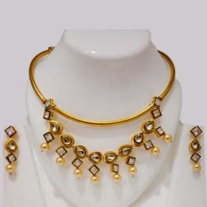 Kundan Choker Necklace Golden